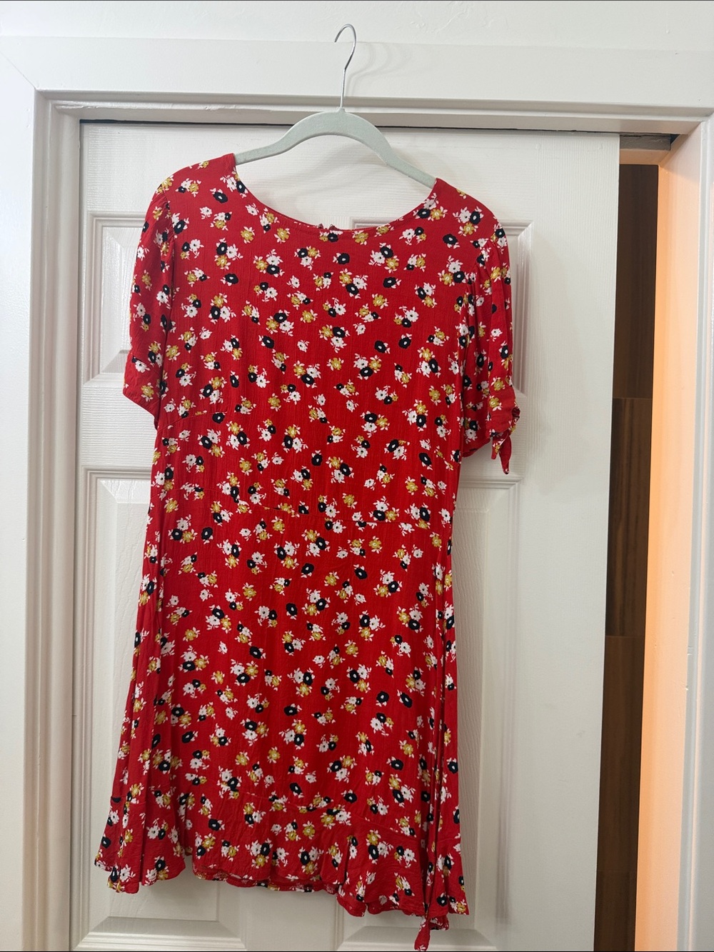 Faithful the brand Red Floral Short-Sleeve Swing Dress